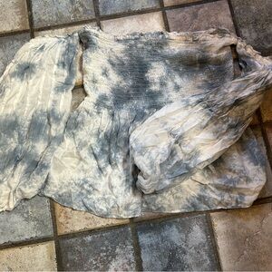 American Eagle off the shoulder top